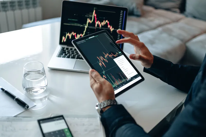 What Scrolling Through Other People's Success Is Quietly Doing to Your Prices